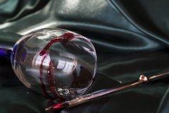 Bibamus-moriendum-est