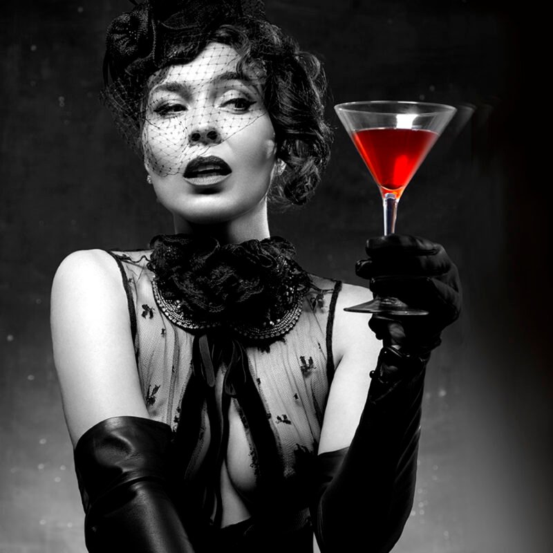 DM_1420_1416_BW_Color Glass_LOGO_52